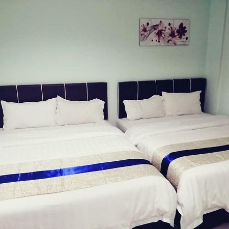קוטה קינבלו Summer Hotel מראה חיצוני תמונה