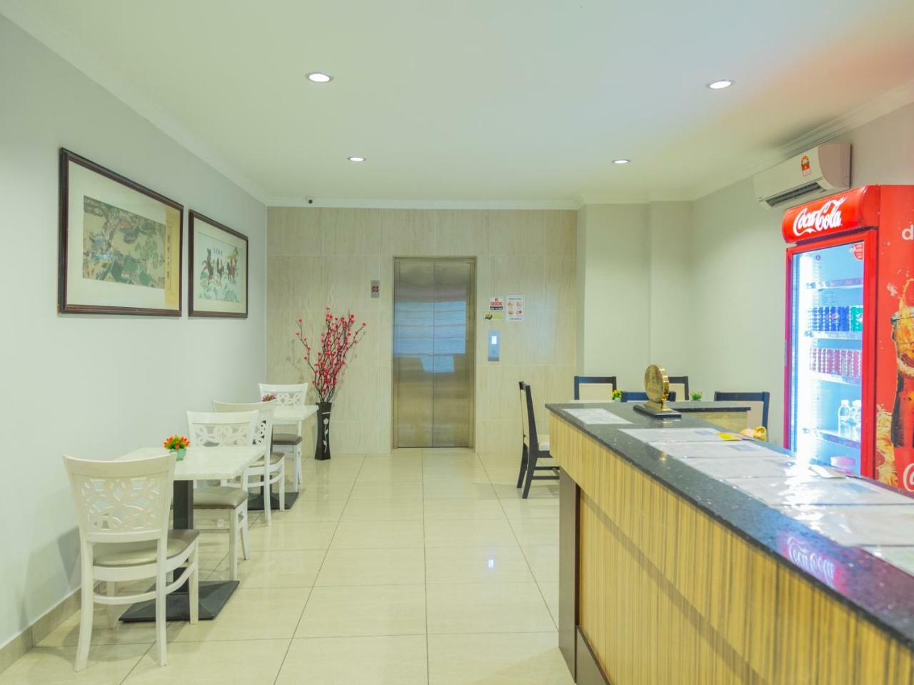 קוטה קינבלו Summer Hotel מראה חיצוני תמונה