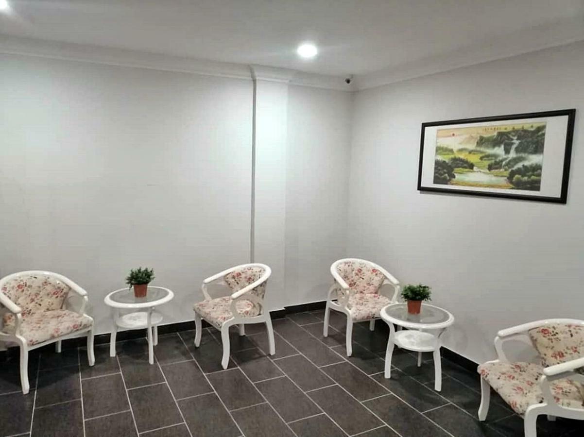 קוטה קינבלו Summer Hotel מראה חיצוני תמונה