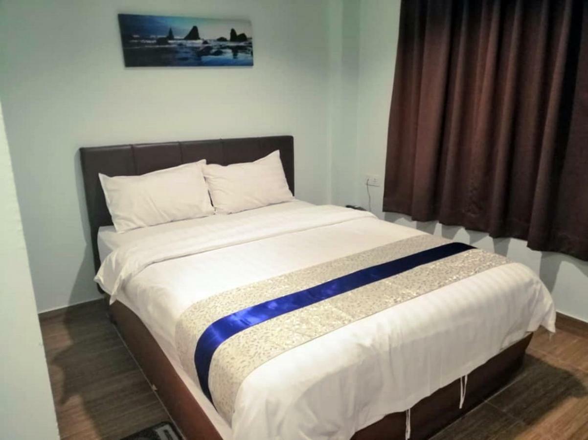 קוטה קינבלו Summer Hotel מראה חיצוני תמונה
